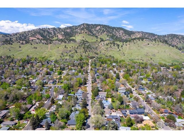 711 Hawthorn Ave, Boulder, CO 80304