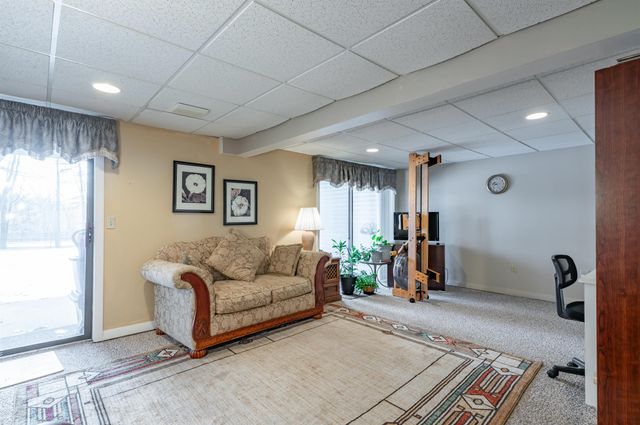 11 Pondview Drive, Merrimack, NH 03054