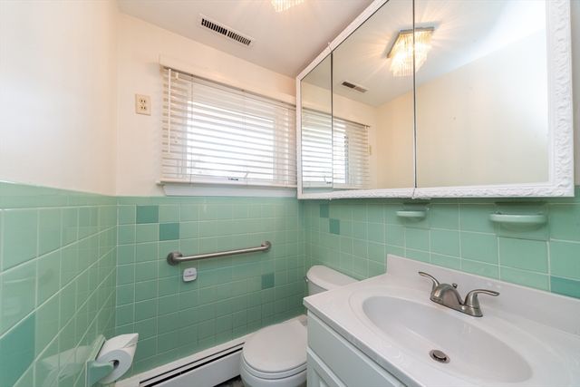 37 Himoor Circle, Randolph, MA 02368