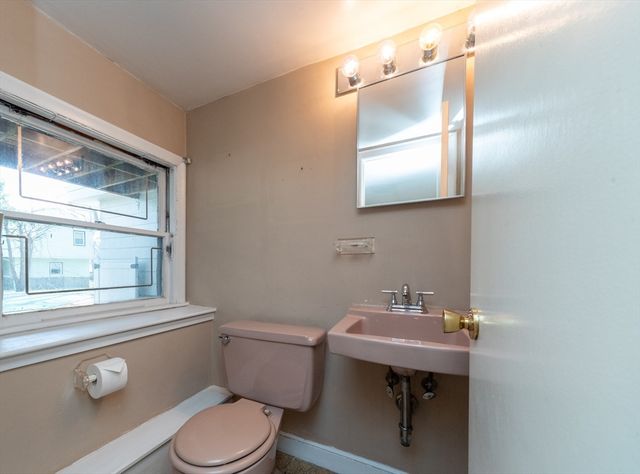 37 Himoor Circle, Randolph, MA 02368