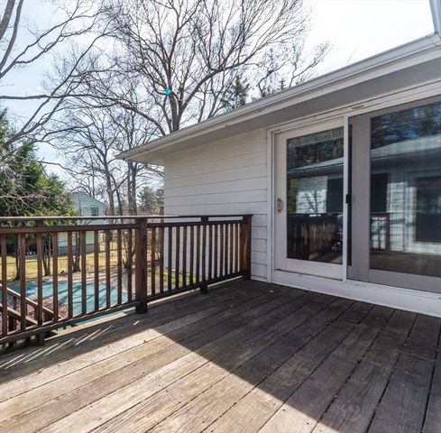 37 Himoor Circle, Randolph, MA 02368