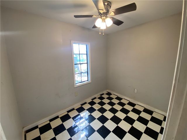 1729 Sherman St, Corpus Christi, TX 78416