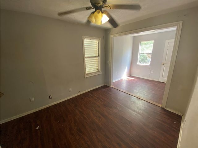 1729 Sherman St, Corpus Christi, TX 78416