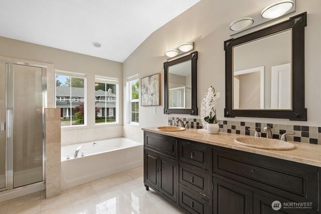 23977 SE 10th Street, Sammamish, WA 98075