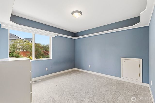 23977 SE 10th Street, Sammamish, WA 98075