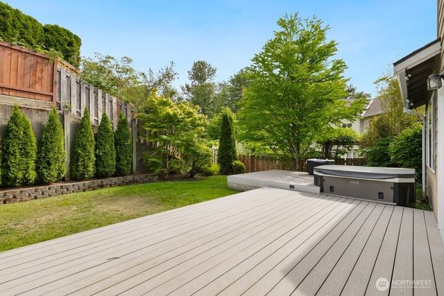 23977 SE 10th Street, Sammamish, WA 98075
