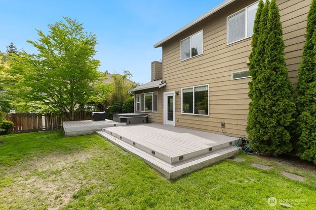 23977 SE 10th Street, Sammamish, WA 98075
