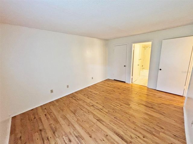 4034 DREAM OAK PLACE 104, Tampa, FL 33613