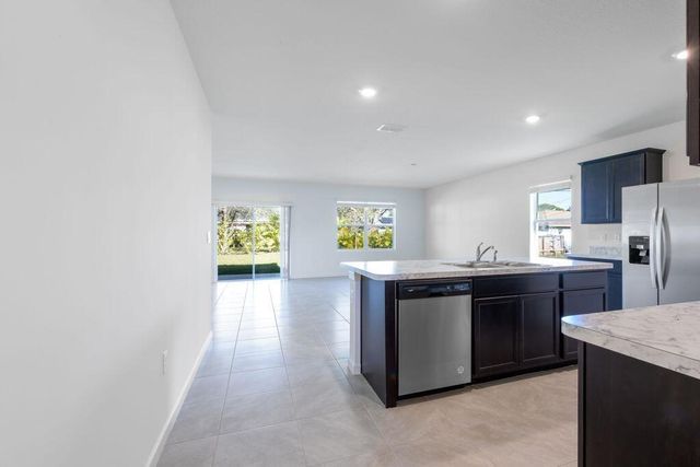 1524 SW Bermel Avenue, Port St Lucie, FL 34953