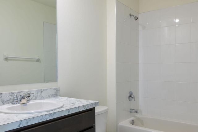 1524 SW Bermel Avenue, Port St Lucie, FL 34953