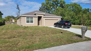 1524 SW Bermel Avenue, Port St Lucie, FL 34953