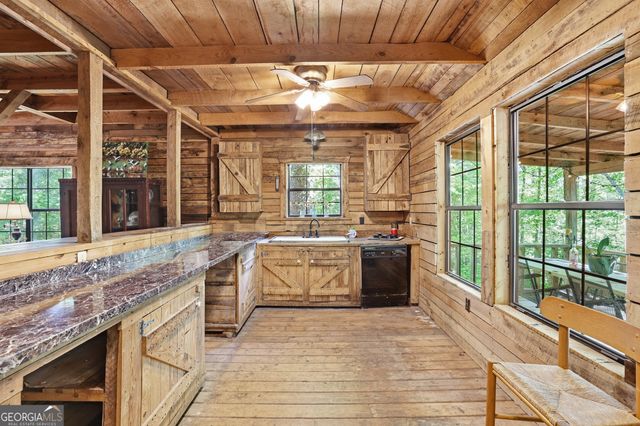 225 Hamik Hollow Road, Cleveland, GA 30528