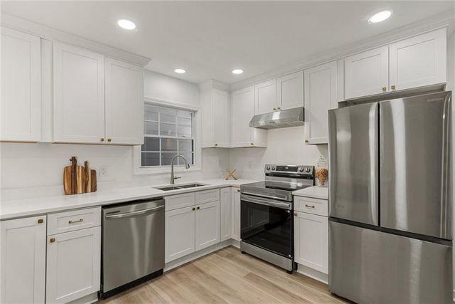 1979 Creekside Court, Decatur, GA 30032