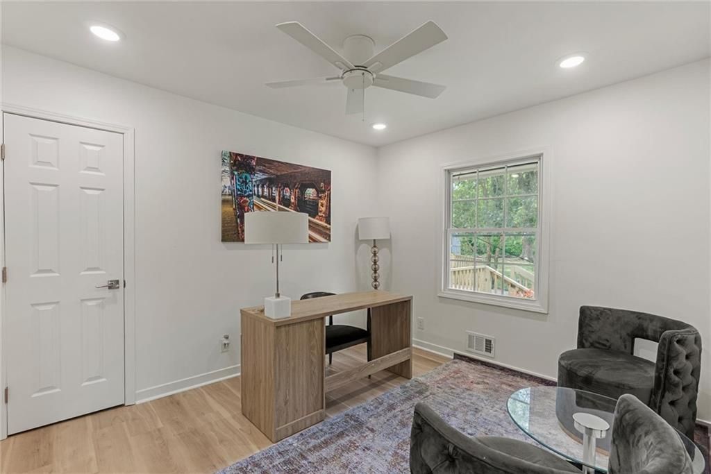 Image 15 of property listing at 1979 Creekside Court, Decatur, GA 30032