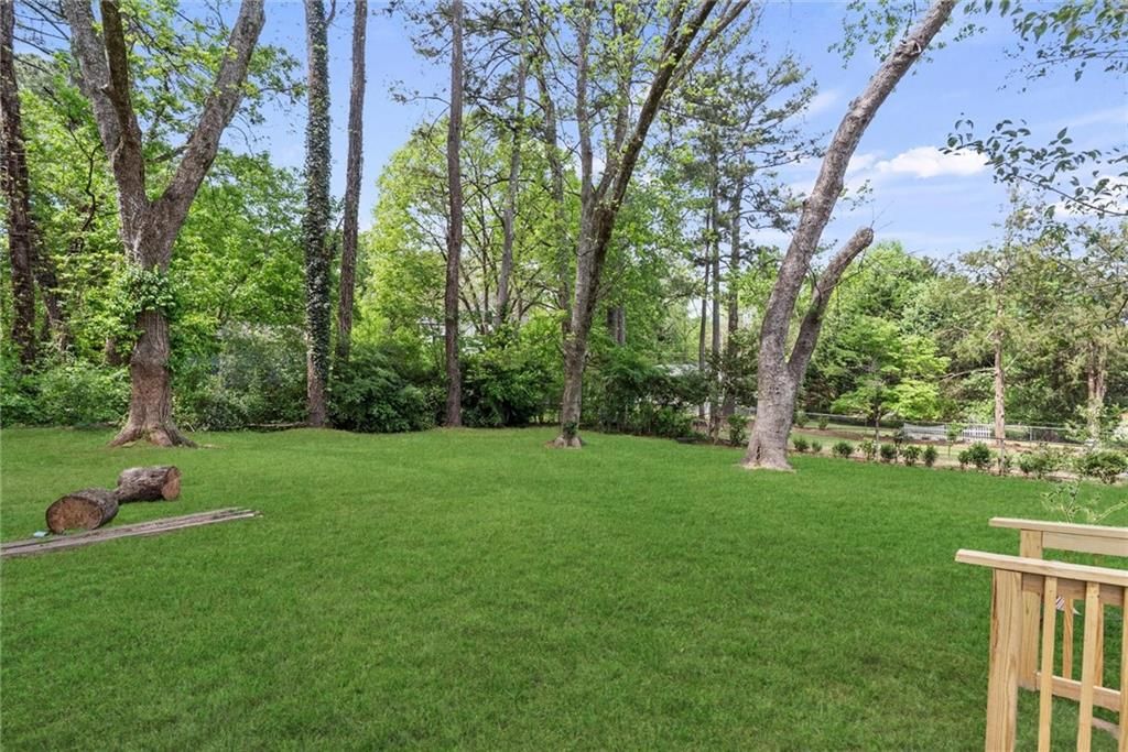 Image 19 of property listing at 1979 Creekside Court, Decatur, GA 30032