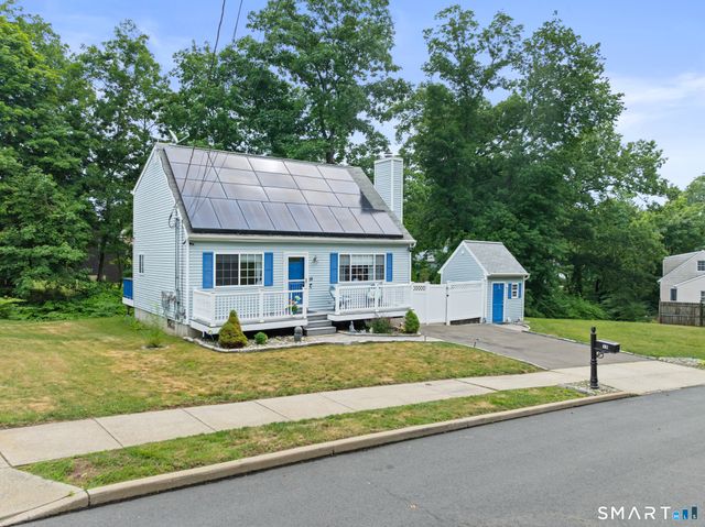19 Lake Avenue, West Haven, CT 06516