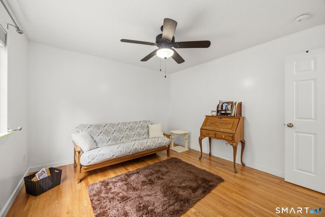 19 Lake Avenue, West Haven, CT 06516