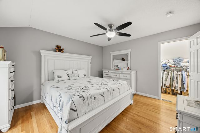 19 Lake Avenue, West Haven, CT 06516