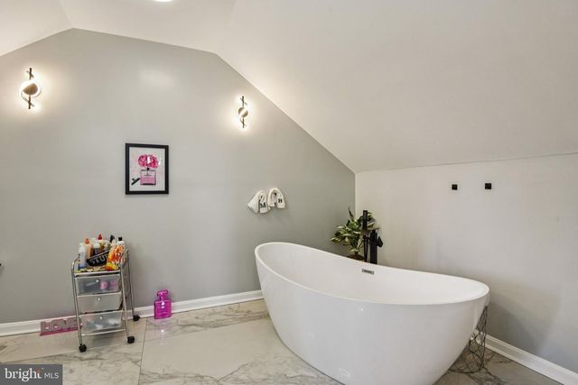 7004 ARION RD, Baltimore, MD 21234