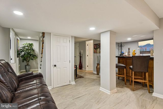 7004 ARION RD, Baltimore, MD 21234