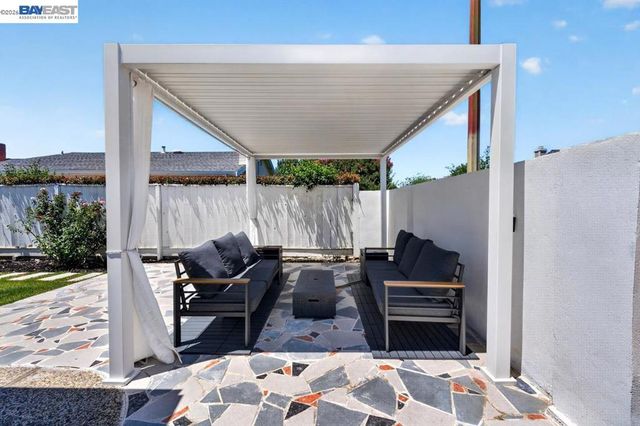 5325 Mayten Grove Ct, San Jose, CA 95123