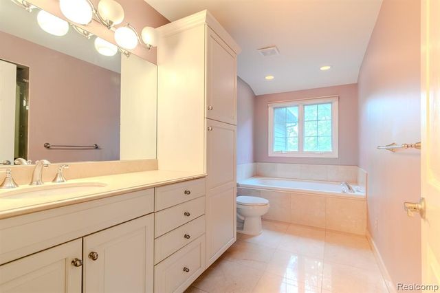 805 N Sherman Drive, Royal Oak, MI 48067