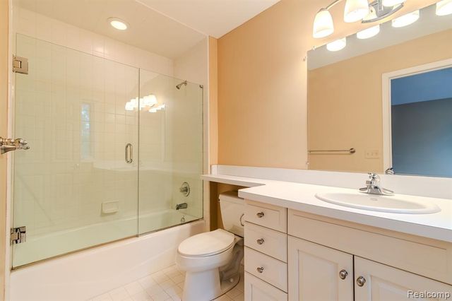 805 N Sherman Drive, Royal Oak, MI 48067