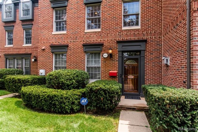 805 N Sherman Drive, Royal Oak, MI 48067
