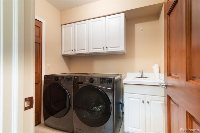 805 N Sherman Drive, Royal Oak, MI 48067