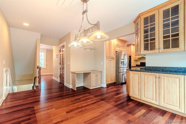 805 N Sherman Drive, Royal Oak, MI 48067