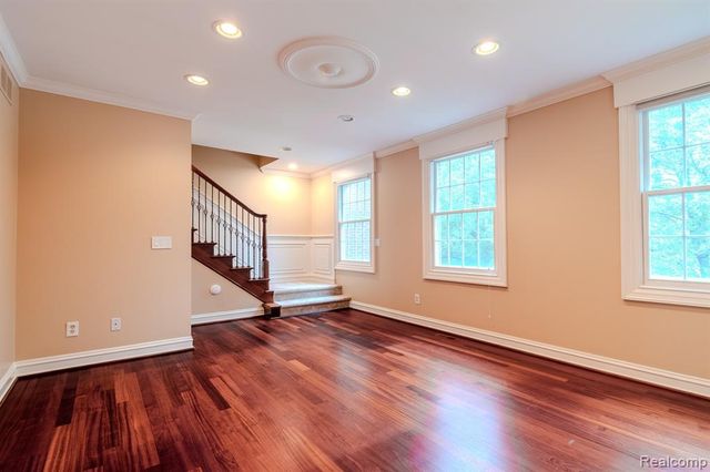 805 N Sherman Drive, Royal Oak, MI 48067