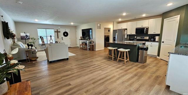 4727 White Spruce Lane, Evansville, IN 47725