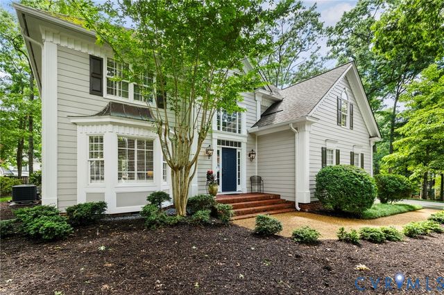 12601 Swanhurst Cir, Midlothian, VA 23113