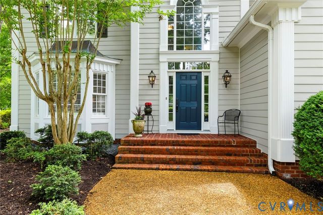 12601 Swanhurst Cir, Midlothian, VA 23113