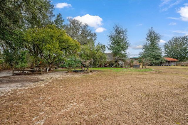 12237 CR 727, Webster, FL 33597