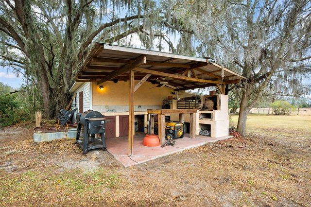 12237 CR 727, Webster, FL 33597