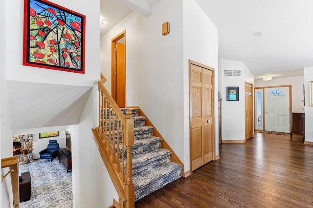 3590 Searle Court, Vadnais Heights, MN 55127