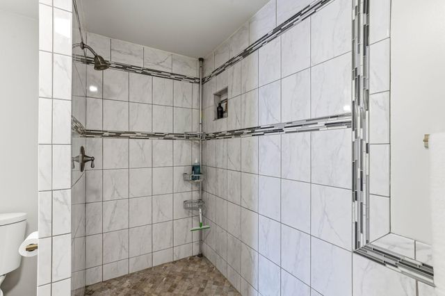 3590 Searle Court, Vadnais Heights, MN 55127