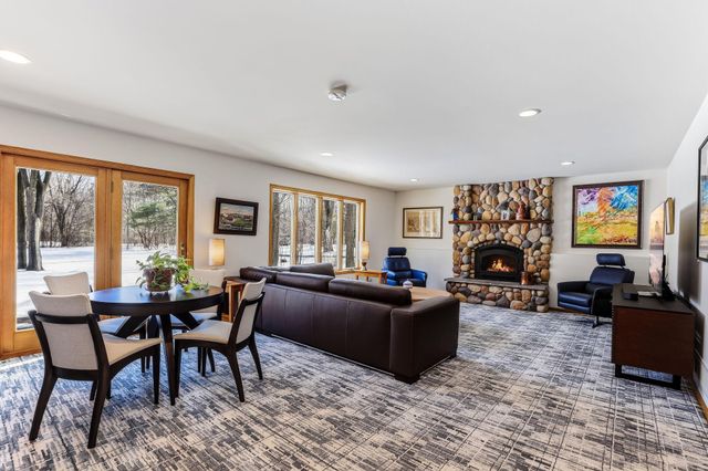 3590 Searle Court, Vadnais Heights, MN 55127