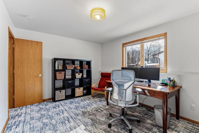 3590 Searle Court, Vadnais Heights, MN 55127