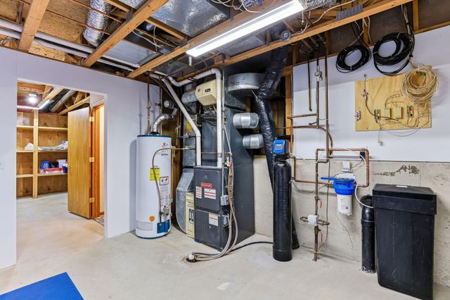 3590 Searle Court, Vadnais Heights, MN 55127