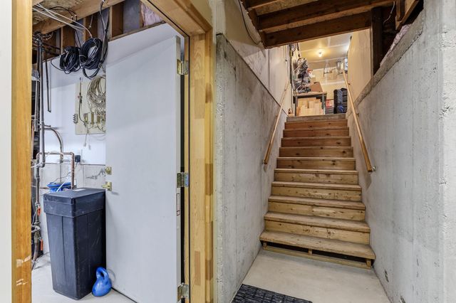 3590 Searle Court, Vadnais Heights, MN 55127