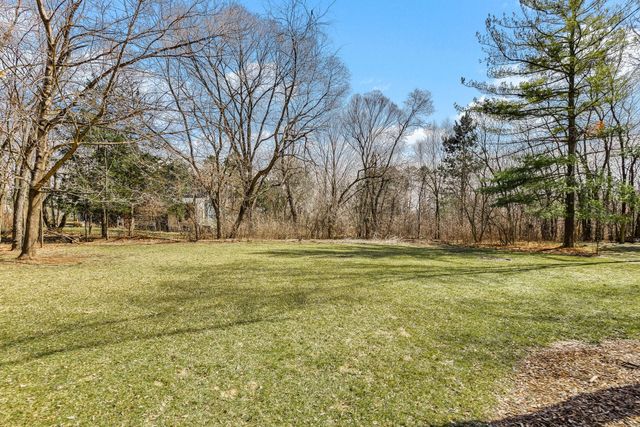 3590 Searle Court, Vadnais Heights, MN 55127