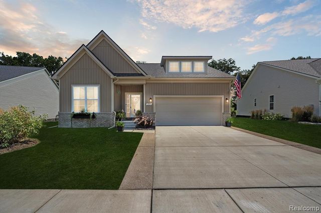 193 Coppice Way, White Lake, MI 48386