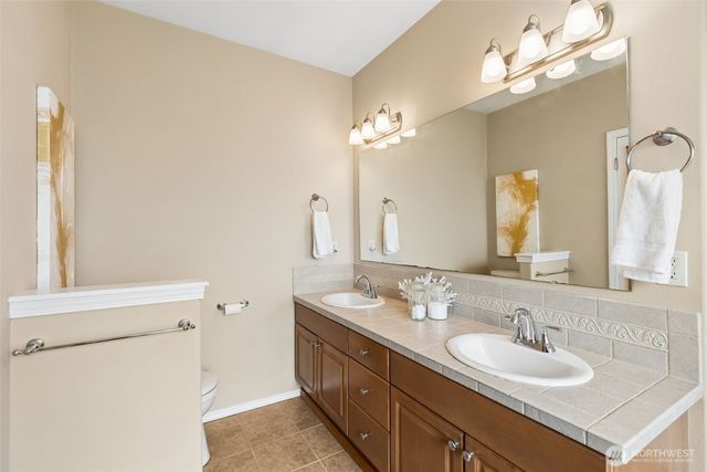8103 Countrywood Drive SE, Olympia, WA 98501
