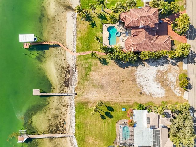 6330 BAHAMA SHORES DRIVE S, St Petersburg, FL 33705