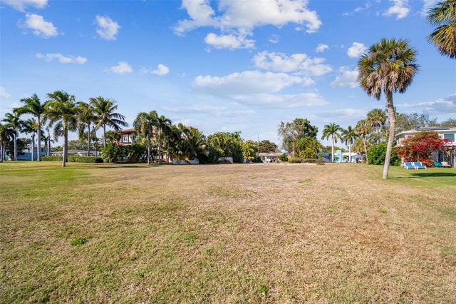 6330 BAHAMA SHORES DRIVE S, St Petersburg, FL 33705