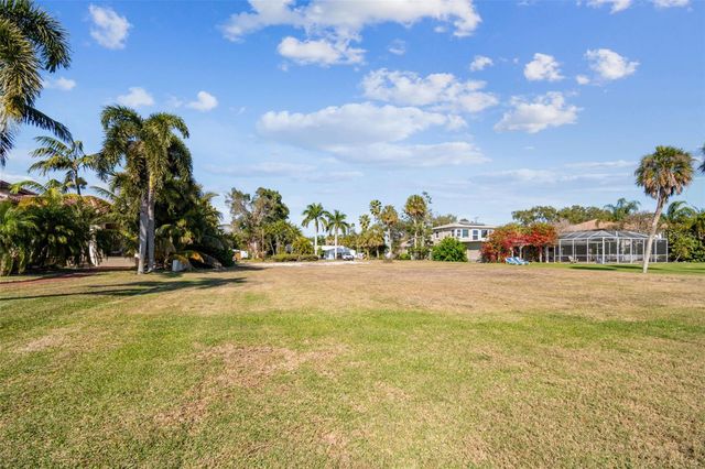 6330 BAHAMA SHORES DRIVE S, St Petersburg, FL 33705