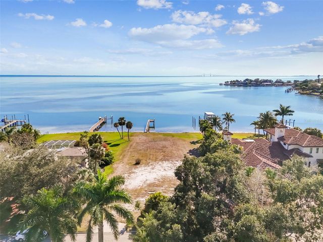 6330 BAHAMA SHORES DRIVE S, St Petersburg, FL 33705