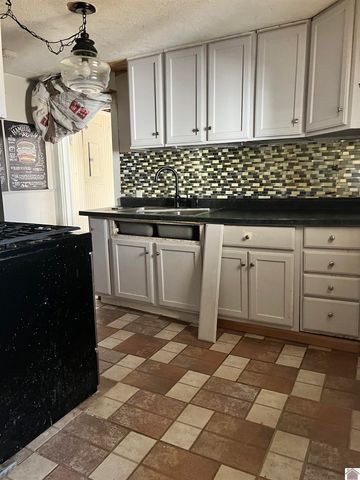 2511 Mayfield Highway, Benton, KY 42025